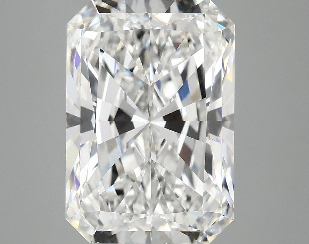 4.07 Carat Radiant Shaped Ideal Cut VVS2 IGI Certified Lab Grown Diamond