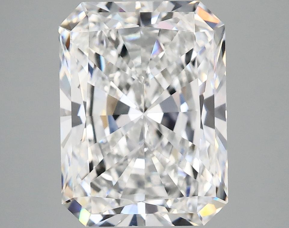 4.19 Carat Radiant Shaped Excellent Cut VS1 IGI Certified Lab Grown Diamond