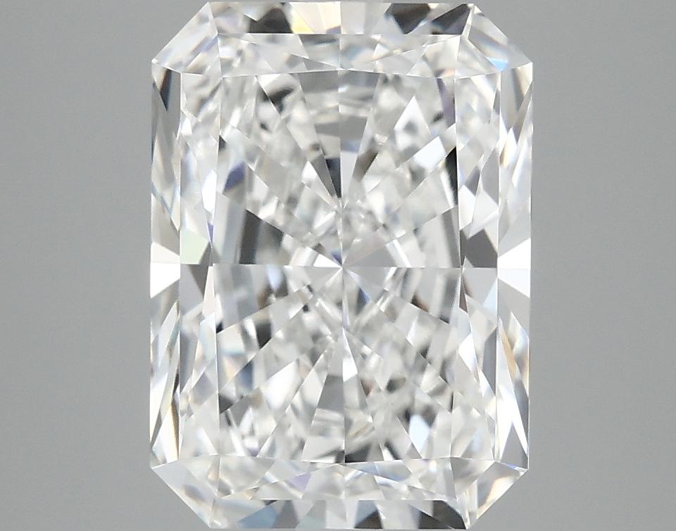 4.0 Carat Radiant Shaped Excellent Cut VVS2 IGI Certified Lab Grown Diamond
