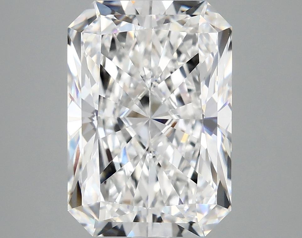 4.05 Carat Radiant Shaped Ideal Cut VVS2 IGI Certified Lab Grown Diamond