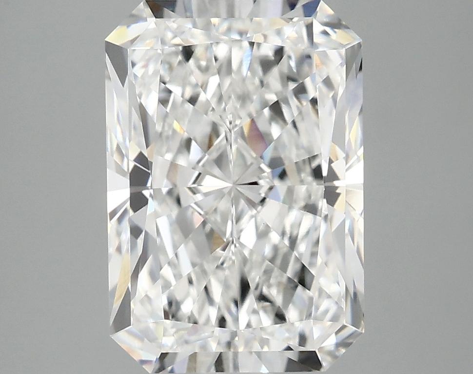 4.05 Carat Radiant Shaped Ideal Cut VVS2 IGI Certified Lab Grown Diamond