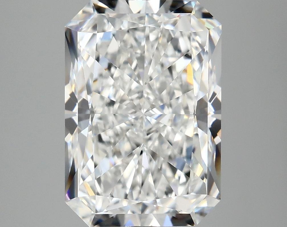 4.04 Carat Radiant Shaped Ideal Cut VVS2 IGI Certified Lab Grown Diamond