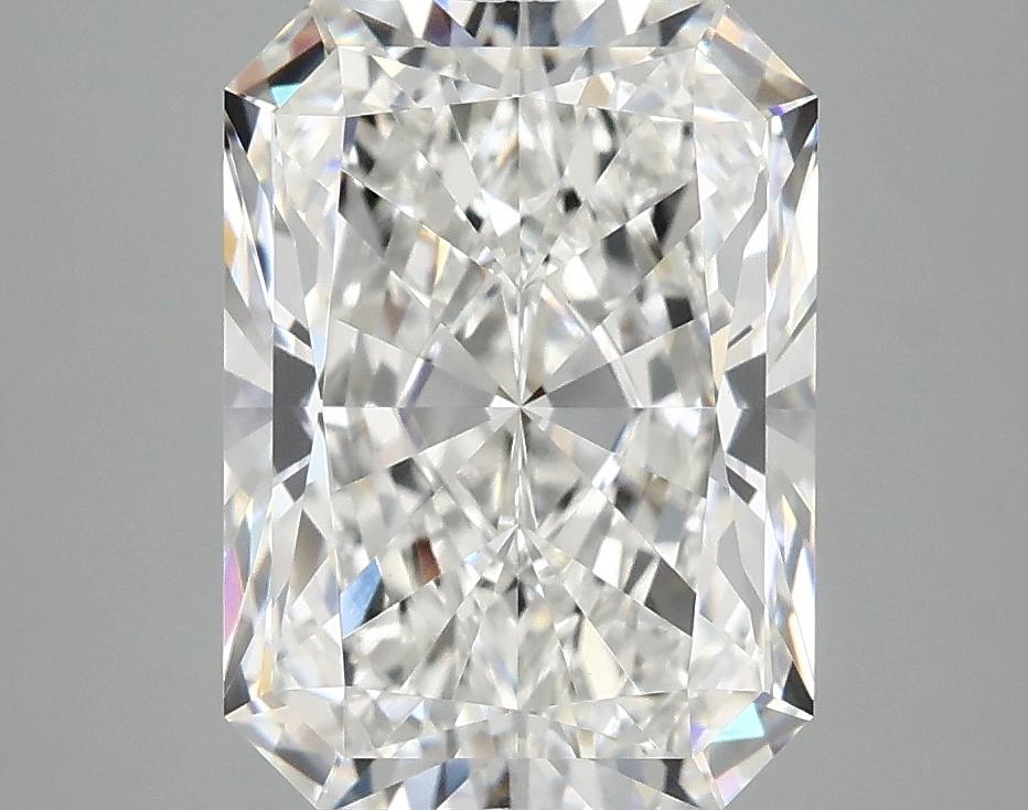 4.04 Carat Radiant Shaped Excellent Cut VVS2 IGI Certified Lab Grown Diamond