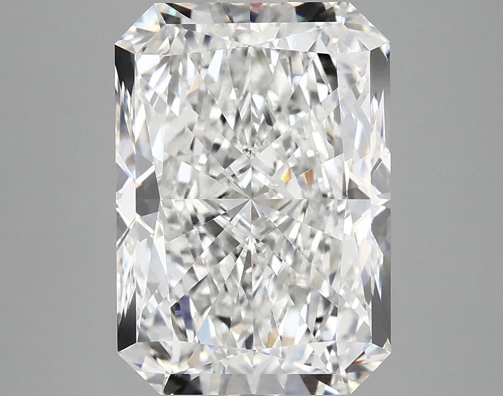 4.07 Carat Radiant Shaped Ideal Cut VVS2 IGI Certified Lab Grown Diamond