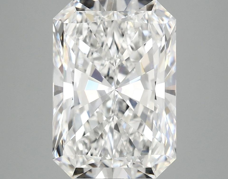 3.87 Carat Radiant Shaped Ideal Cut VVS2 IGI Certified Lab Grown Diamond