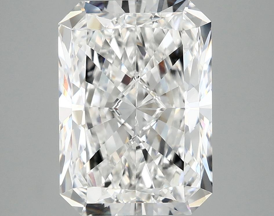 4.1 Carat Radiant Shaped Ideal Cut VVS2 IGI Certified Lab Grown Diamond