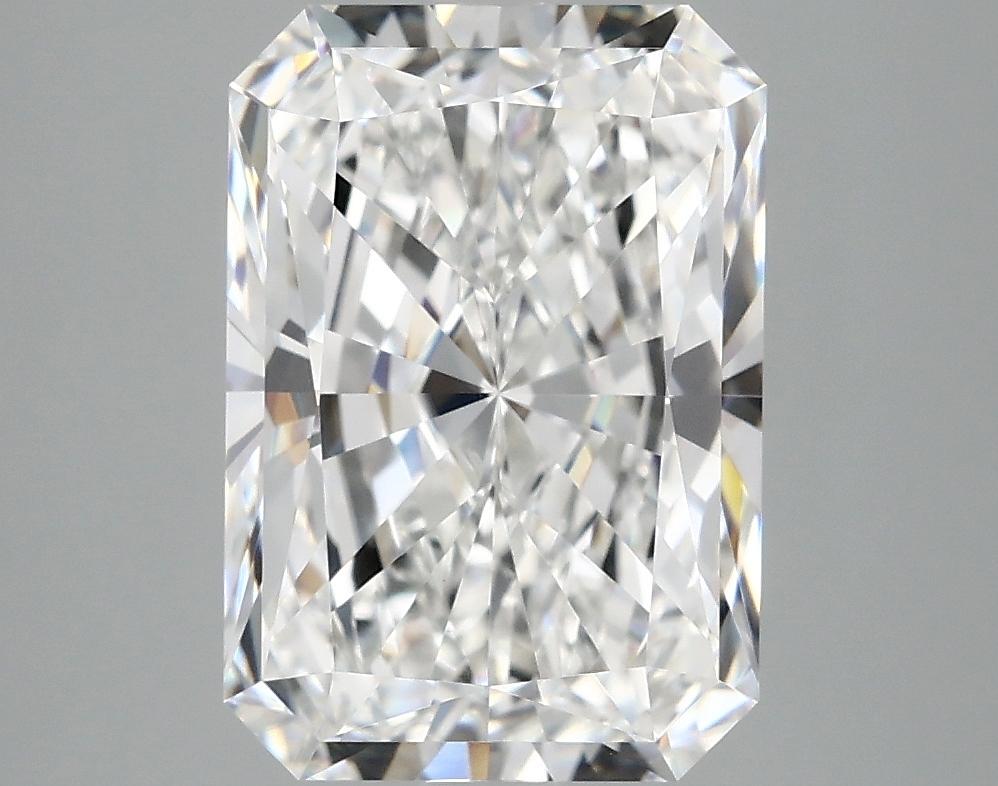 4.07 Carat Radiant Shaped Ideal Cut VVS2 IGI Certified Lab Grown Diamond