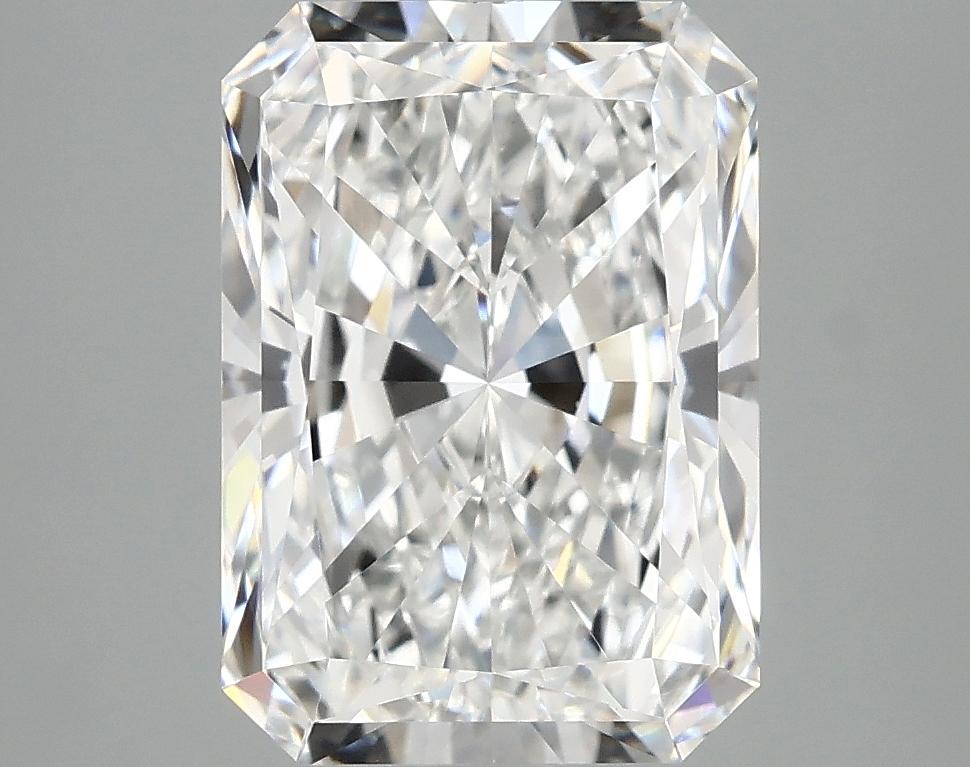 4.07 Carat Radiant Shaped Ideal Cut VVS2 IGI Certified Lab Grown Diamond