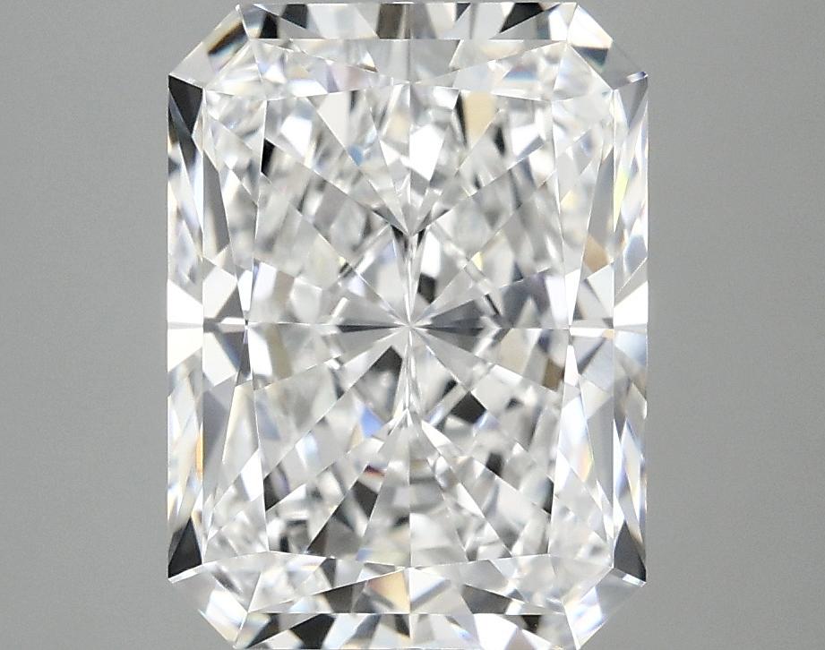 3.96 Carat Radiant Shaped Excellent Cut VVS2 IGI Certified Lab Grown Diamond