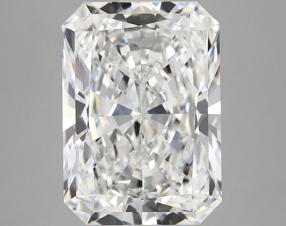 3.95 Carat Radiant Shaped Ideal Cut VVS2 IGI Certified Lab Grown Diamond