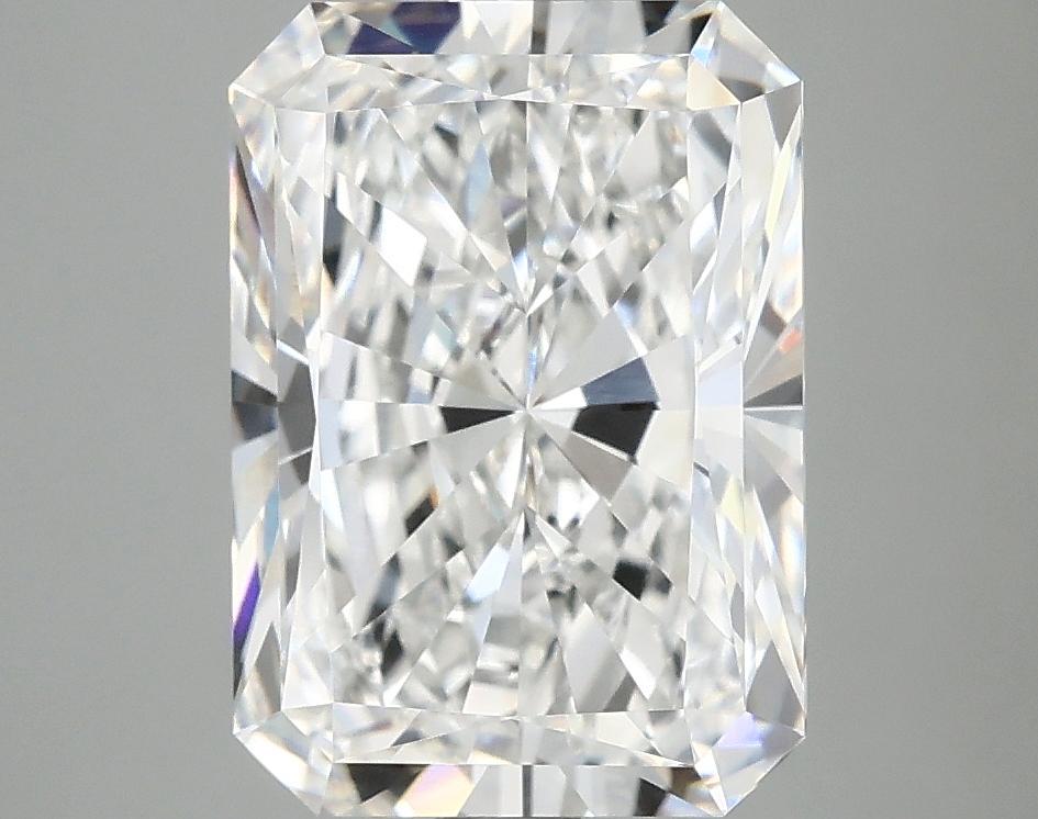 4.16 Carat Radiant Shaped Ideal Cut VVS2 IGI Certified Lab Grown Diamond