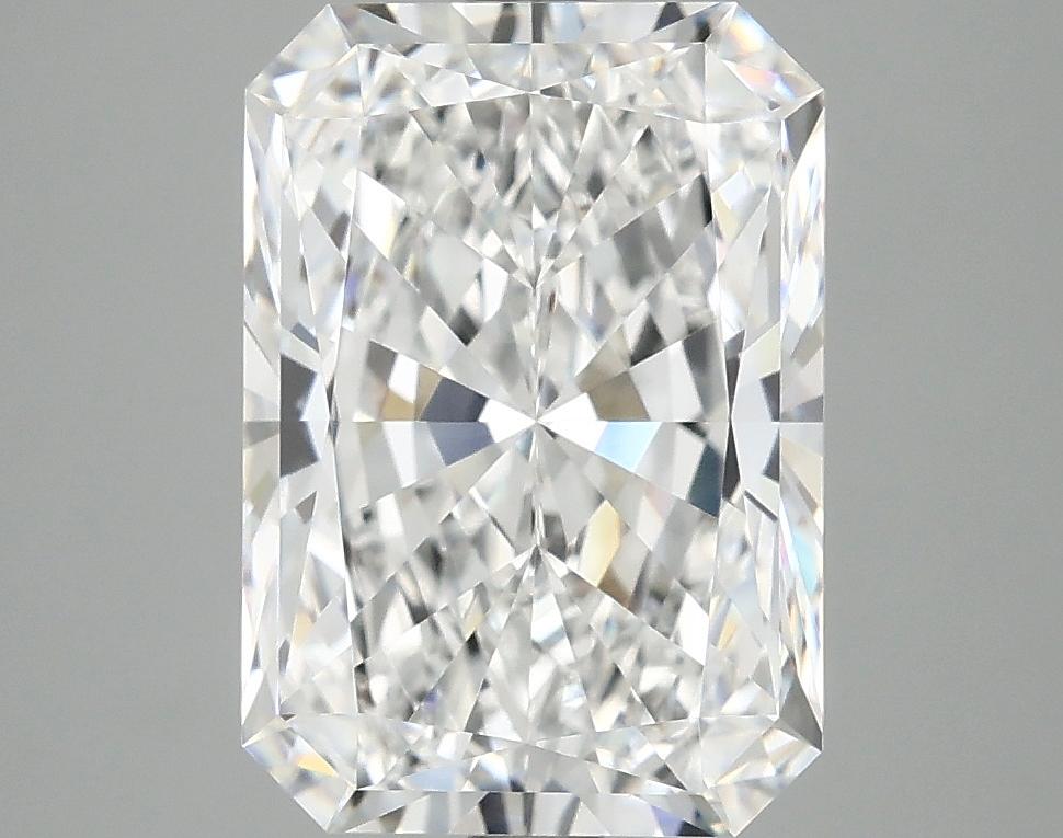 4.1 Carat Radiant Shaped Ideal Cut VVS2 IGI Certified Lab Grown Diamond
