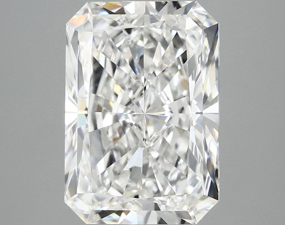 3.91 Carat Radiant Shaped Ideal Cut VVS2 IGI Certified Lab Grown Diamond