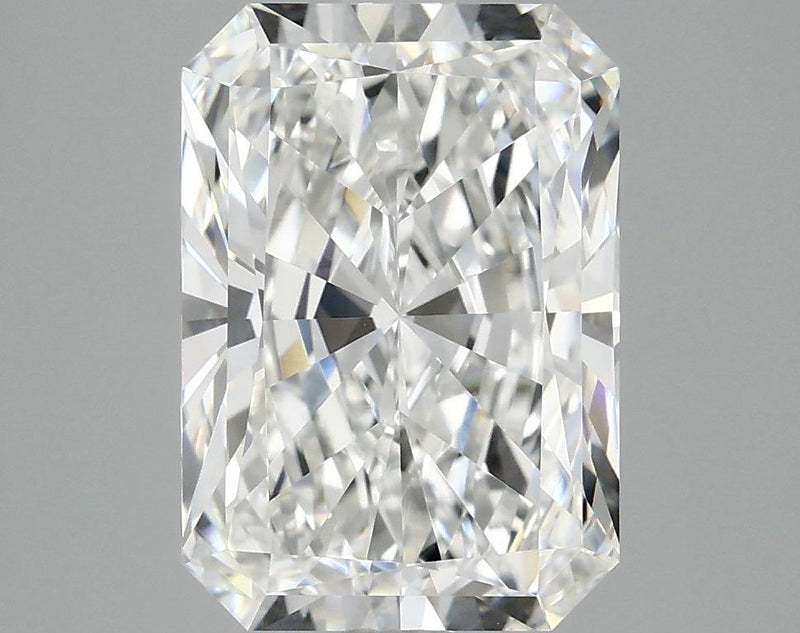 4.04 Carat Radiant Shaped Ideal Cut VVS2 IGI Certified Lab Grown Diamond