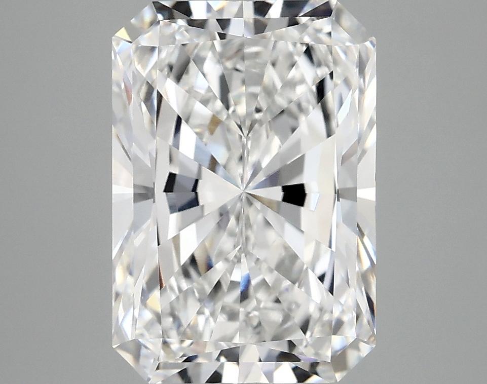 3.95 Carat Radiant Shaped Ideal Cut VVS2 IGI Certified Lab Grown Diamond