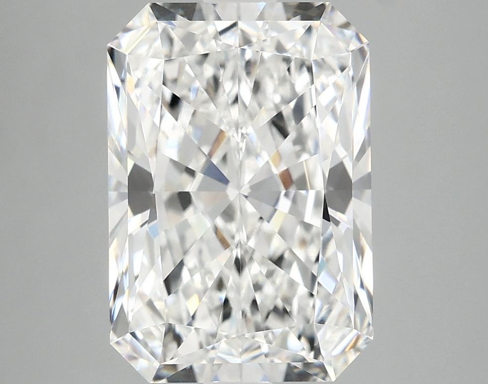 3.91 Carat Radiant Shaped Ideal Cut VS1 IGI Certified Lab Grown Diamond