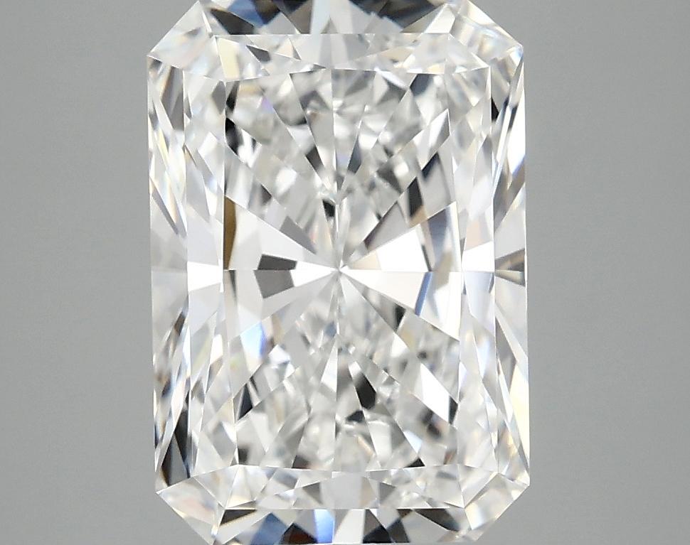 3.87 Carat Radiant Shaped Ideal Cut VVS2 IGI Certified Lab Grown Diamond