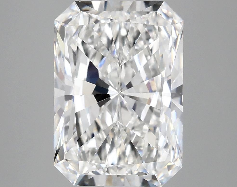 3.89 Carat Radiant Shaped Ideal Cut VVS2 IGI Certified Lab Grown Diamond