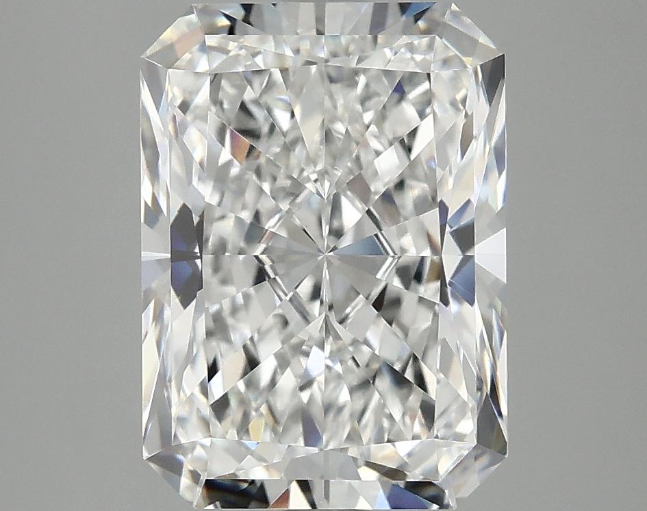 4.04 Carat Radiant Shaped Excellent Cut VVS2 IGI Certified Lab Grown Diamond