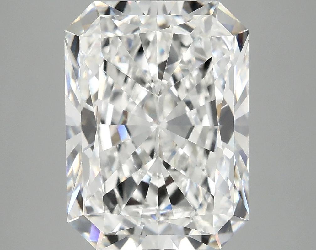 4.96 Carat Radiant Shaped Excellent Cut VS2 IGI Certified Lab Grown Diamond