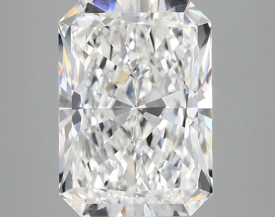 4.1 Carat Radiant Shaped Ideal Cut VVS2 IGI Certified Lab Grown Diamond