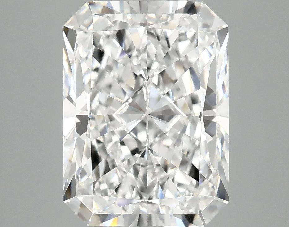 3.85 Carat Radiant Shaped Excellent Cut VVS2 IGI Certified Lab Grown Diamond