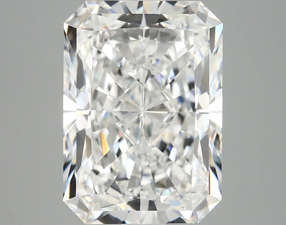 4.1 Carat Radiant Shaped Ideal Cut VVS2 IGI Certified Lab Grown Diamond