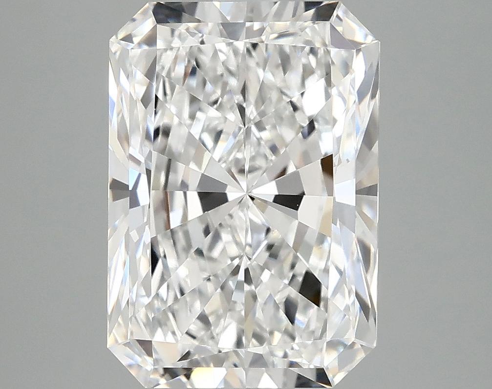3.97 Carat Radiant Shaped Ideal Cut VVS2 IGI Certified Lab Grown Diamond