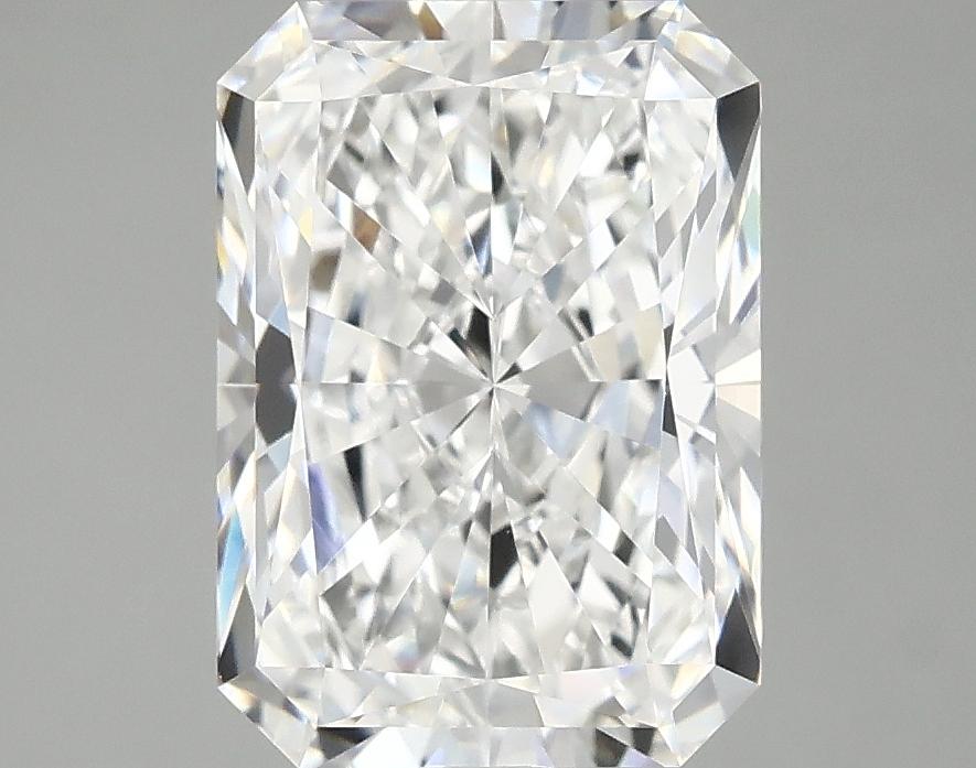 3.07 Carat Radiant Shaped Ideal Cut VVS2 IGI Certified Lab Grown Diamond
