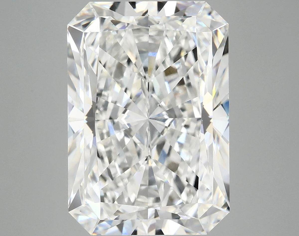 9.0 Carat Radiant Shaped Ideal Cut VVS2 IGI Certified Lab Grown Diamond