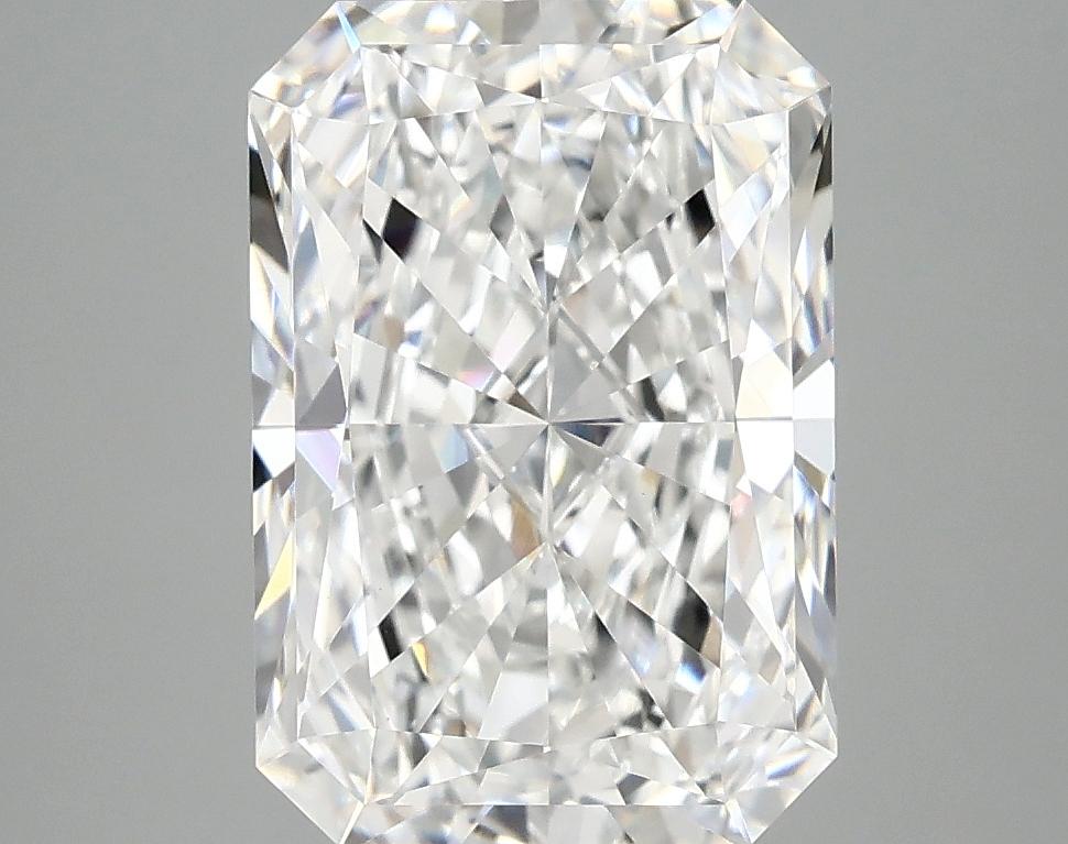 3.84 Carat Radiant Shaped Ideal Cut VS1 IGI Certified Lab Grown Diamond