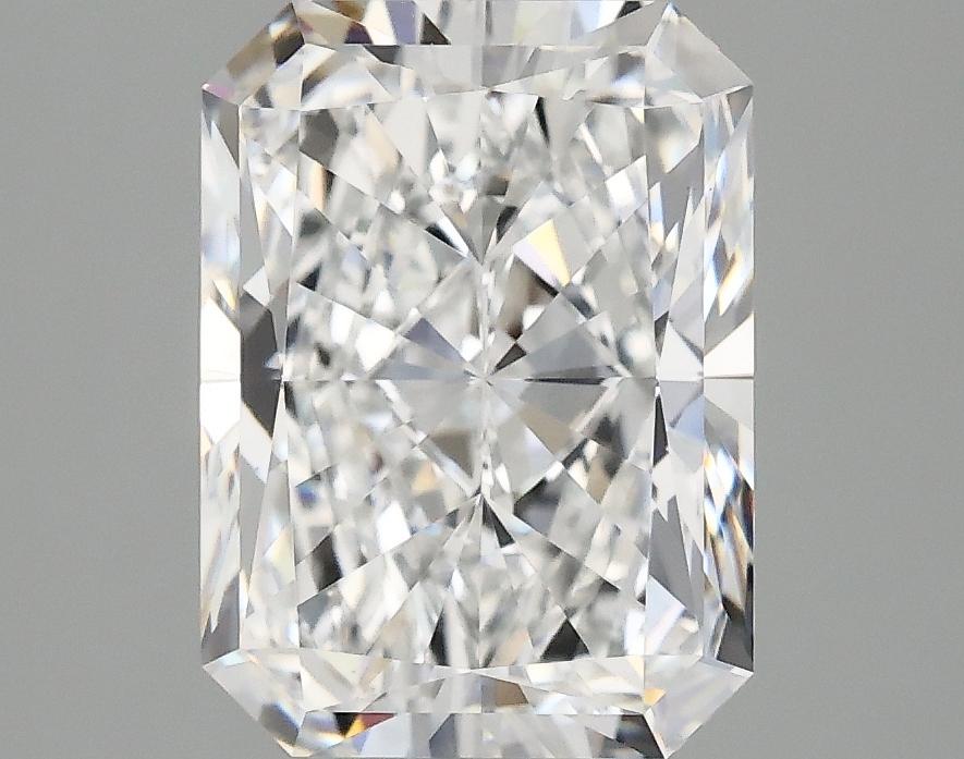 3.09 Carat Radiant Shaped Excellent Cut VS1 IGI Certified Lab Grown Diamond