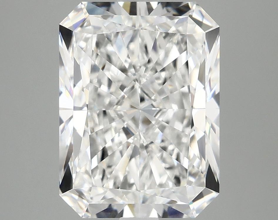 3.91 Carat Radiant Shaped Excellent Cut VVS2 IGI Certified Lab Grown Diamond