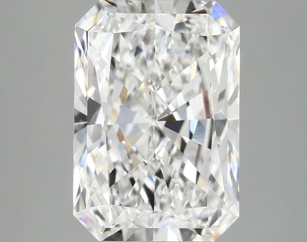 3.92 Carat Radiant Shaped Ideal Cut VVS2 IGI Certified Lab Grown Diamond