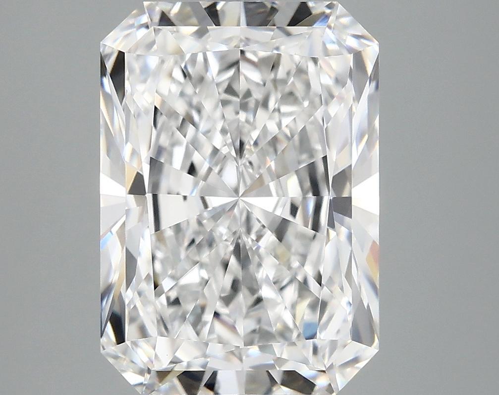 3.88 Carat Radiant Shaped Ideal Cut VVS2 IGI Certified Lab Grown Diamond