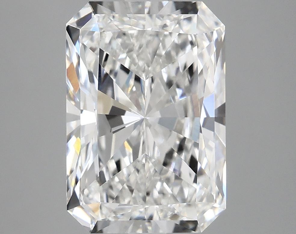 4.0 Carat Radiant Shaped Ideal Cut VVS2 IGI Certified Lab Grown Diamond