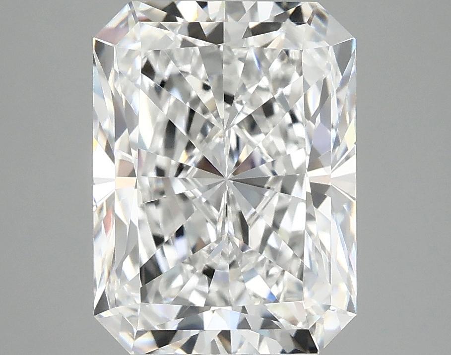 3.95 Carat Radiant Shaped Excellent Cut VVS2 IGI Certified Lab Grown Diamond