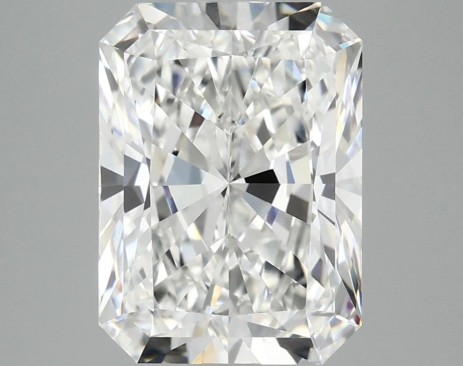 3.95 Carat Radiant Shaped Excellent Cut VVS2 IGI Certified Lab Grown Diamond