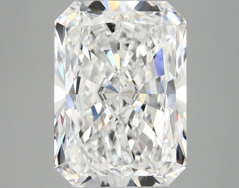 4.1 Carat Radiant Shaped Ideal Cut VVS2 IGI Certified Lab Grown Diamond