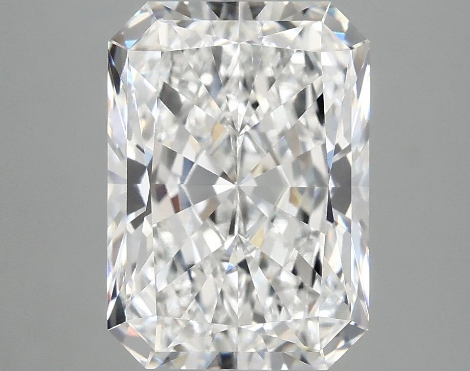 4.07 Carat Radiant Shaped Ideal Cut VVS2 IGI Certified Lab Grown Diamond