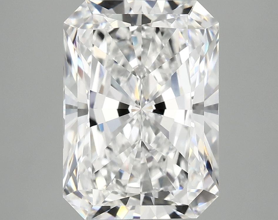 3.96 Carat Radiant Shaped Ideal Cut VVS2 IGI Certified Lab Grown Diamond