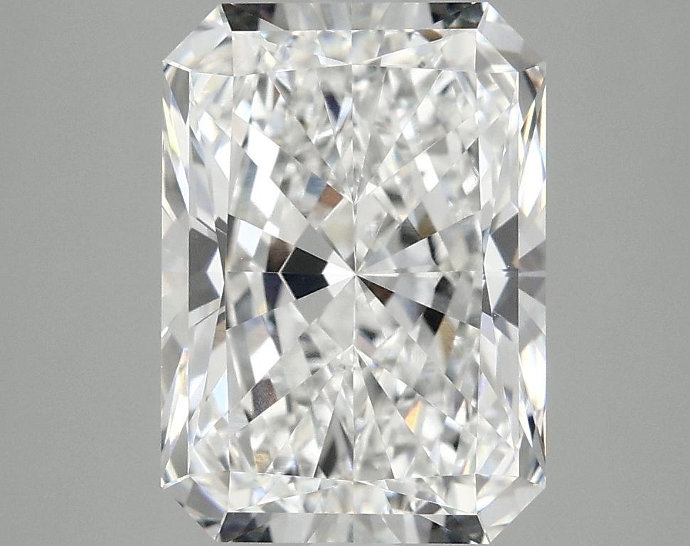 3.93 Carat Radiant Shaped Ideal Cut VVS2 IGI Certified Lab Grown Diamond