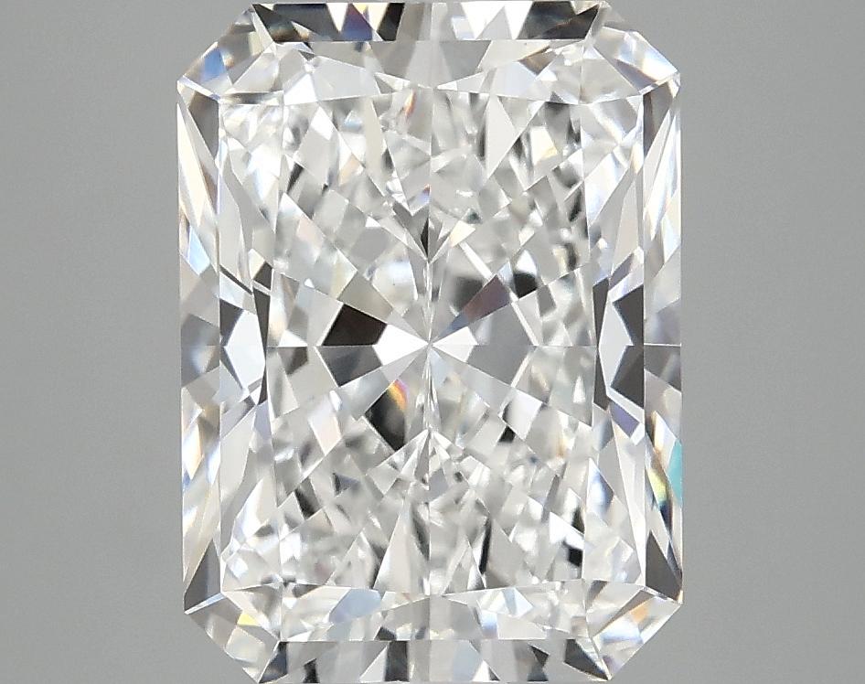 4.05 Carat Radiant Shaped Excellent Cut VVS2 IGI Certified Lab Grown Diamond