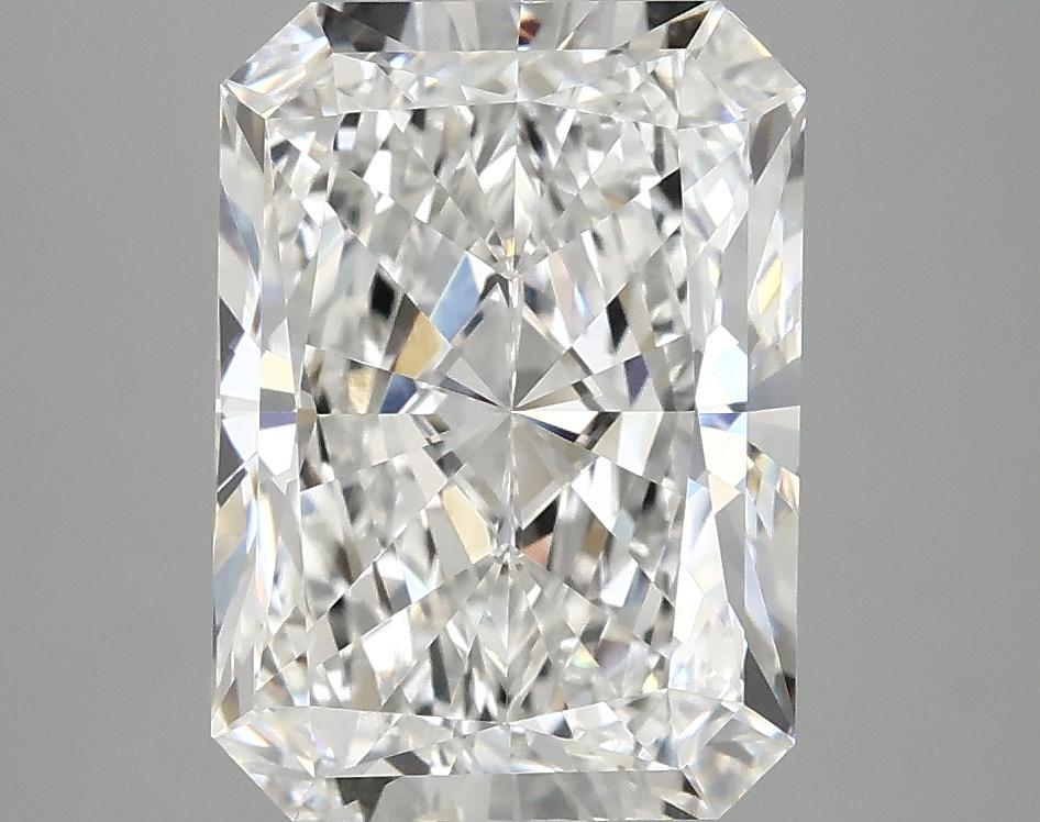 3.89 Carat Radiant Shaped Ideal Cut VVS2 IGI Certified Lab Grown Diamond