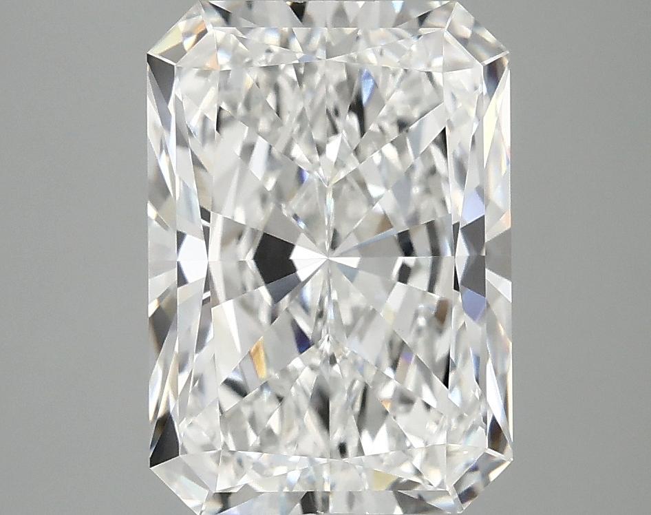 4.04 Carat Radiant Shaped Ideal Cut VVS2 IGI Certified Lab Grown Diamond