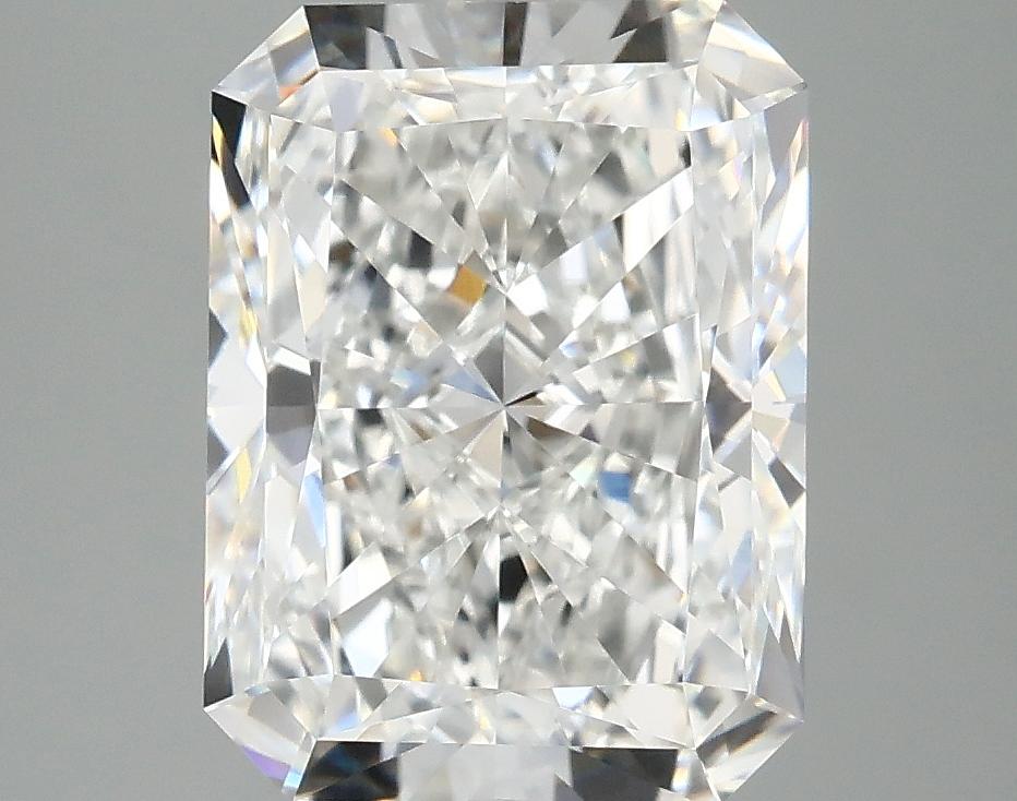 4.02 Carat Radiant Shaped Excellent Cut VVS2 IGI Certified Lab Grown Diamond