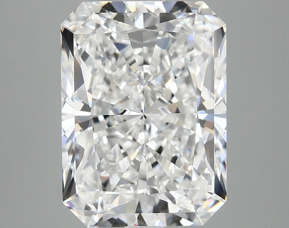 4.04 Carat Radiant Shaped Excellent Cut VVS2 IGI Certified Lab Grown Diamond