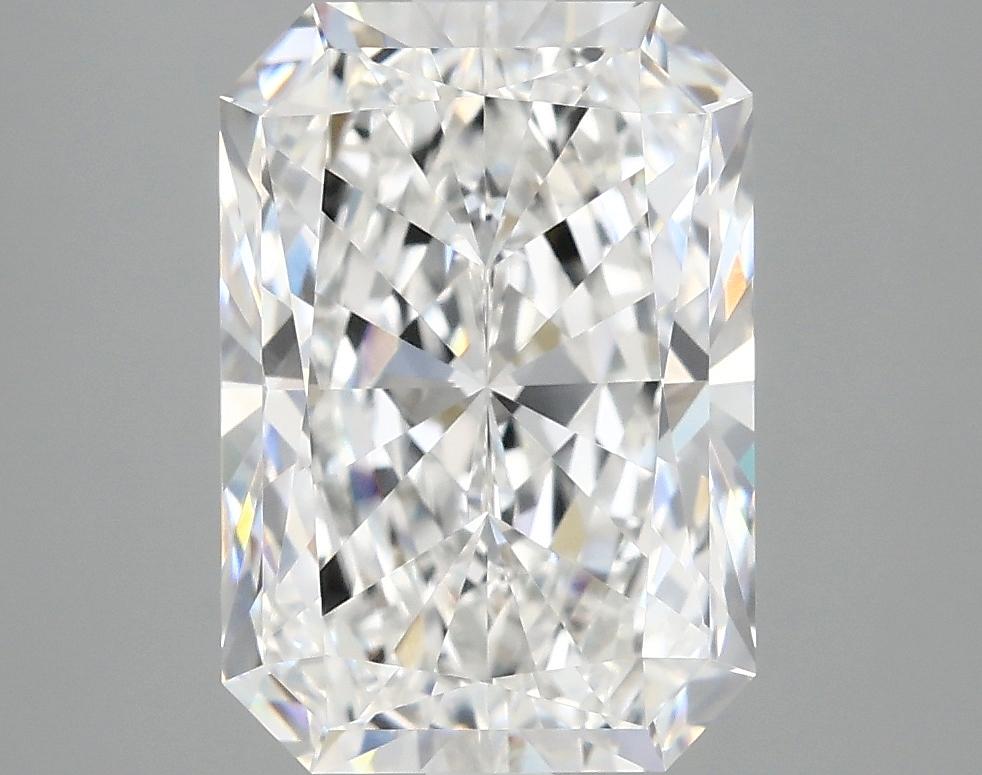 3.92 Carat Radiant Shaped Ideal Cut VVS2 IGI Certified Lab Grown Diamond