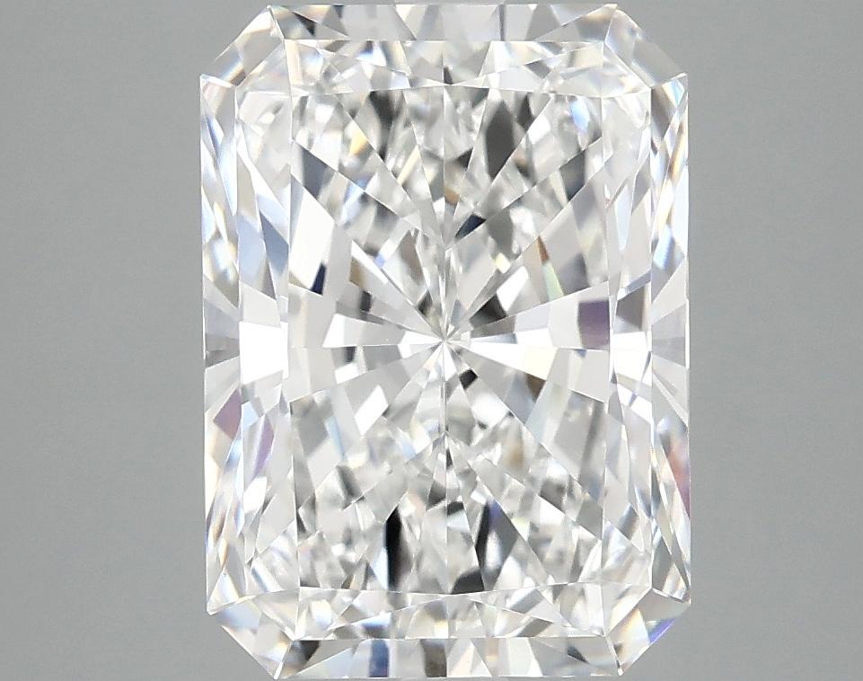 3.9 Carat Radiant Shaped Excellent Cut VVS2 IGI Certified Lab Grown Diamond