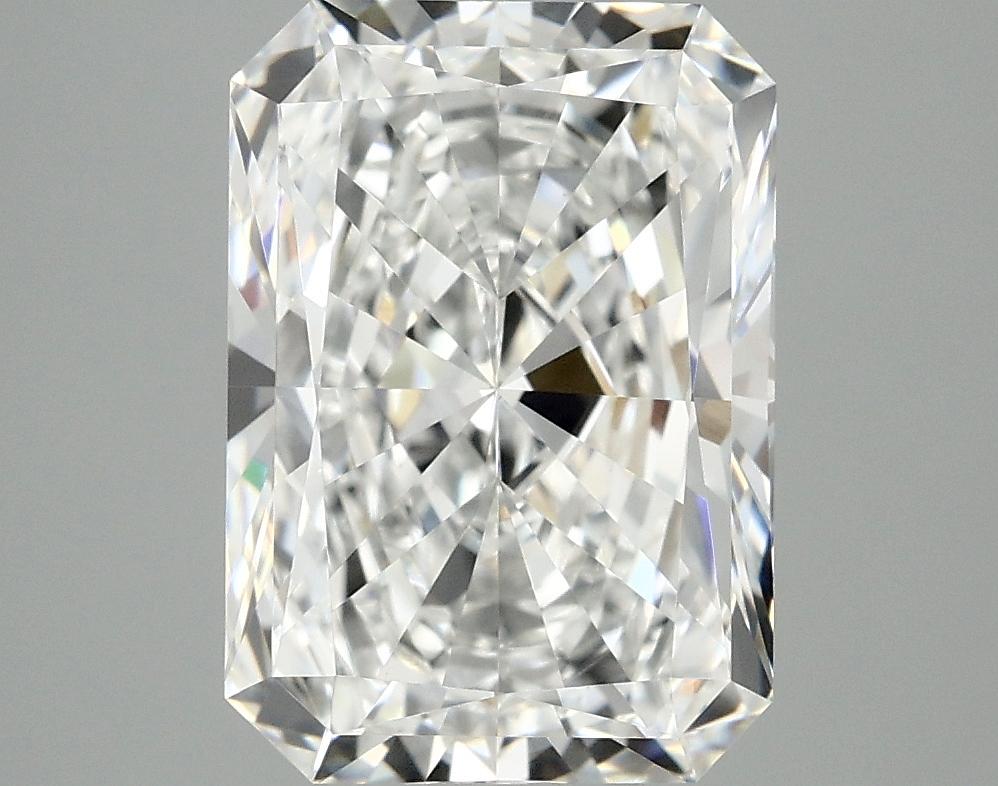 4.01 Carat Radiant Shaped Ideal Cut VVS2 IGI Certified Lab Grown Diamond
